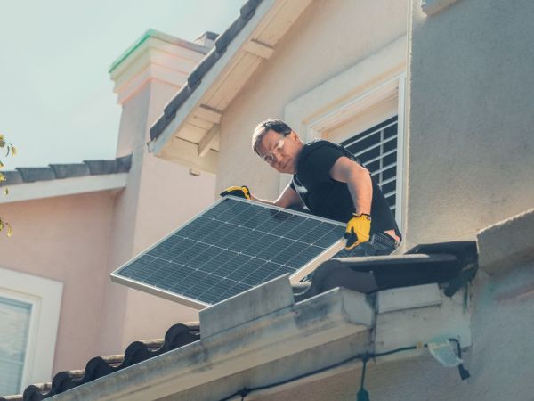 Guide complet pour réussir l'installation de votre kit panneaux solaire